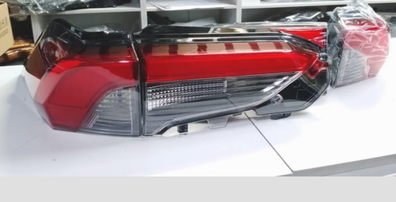 Задние фонари toyota rav 4 2020-2025